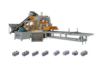 Machine de Fabrication Automatique de Blocs – QT4