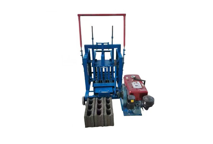 Petite Machine de Fabrication de Briques Mobiles - Gazole QMY4-40